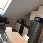 Gemuetliches Mit Garten Und Seeblick By Interhome Kołczewo