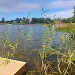 Gemuetliches Mit Garten Und Seeblick By Interhome Apartmán Kołczewo