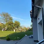 Gemuetliches Mit Garten Und Seeblick By Interhome Kołczewo