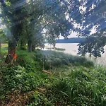 Gemuetliches Mit Garten Und Seeblick By Interhome Apartmán *