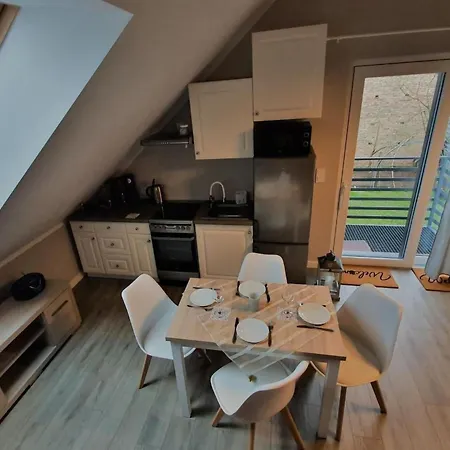 Gemuetliches Mit Garten Und Seeblick By Interhome Apartmán Kołczewo