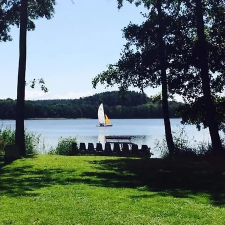 Gemuetliches Mit Garten Und Seeblick By Interhome * Kołczewo