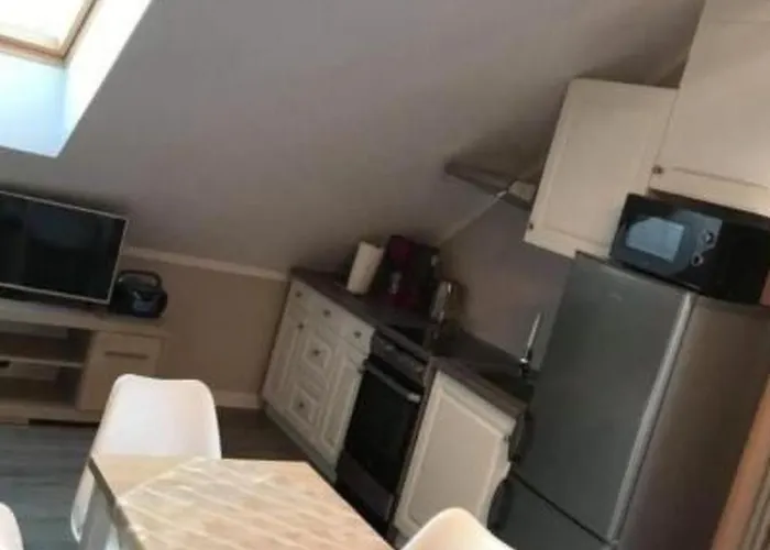 Apartment Gemuetliches Ferienhaus Mit Garten Und Seeblick By Interhome Kołczewo