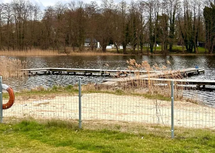 Apartment Gemuetliches Ferienhaus Mit Garten Und Seeblick By Interhome * Kołczewo